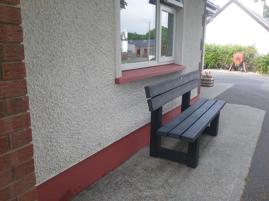 Rocksberry Bed & Breakfast Castlebar Esterno foto