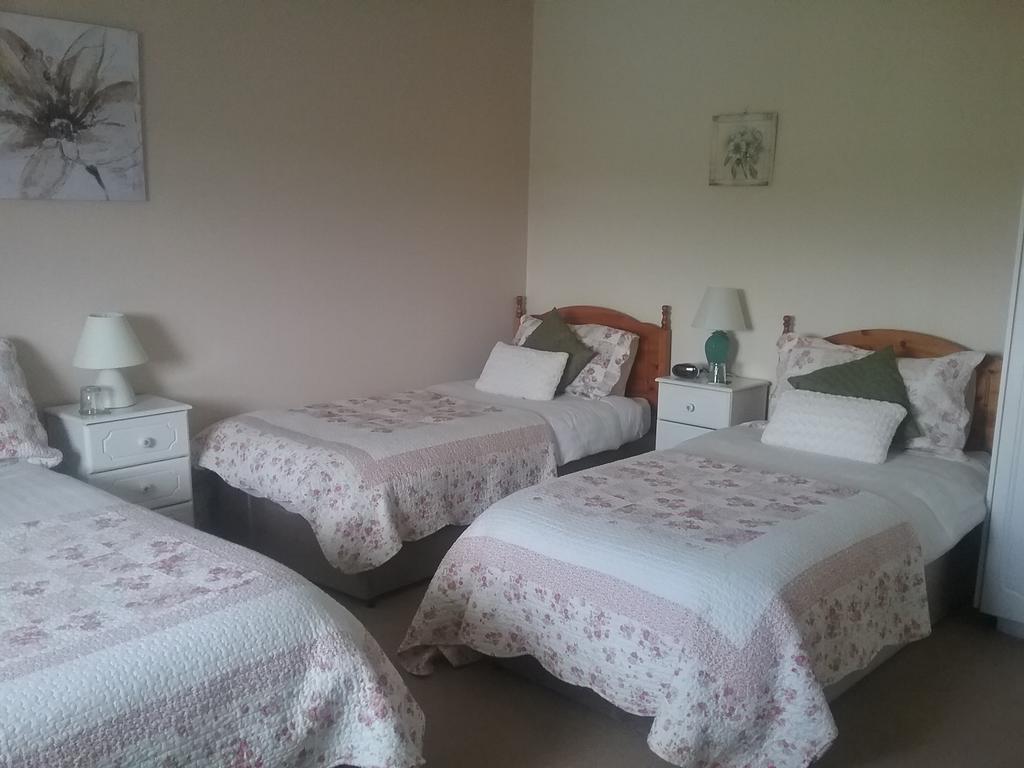 Rocksberry Bed & Breakfast Castlebar Esterno foto
