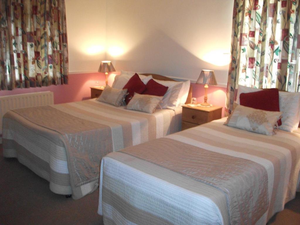Rocksberry Bed & Breakfast Castlebar Esterno foto