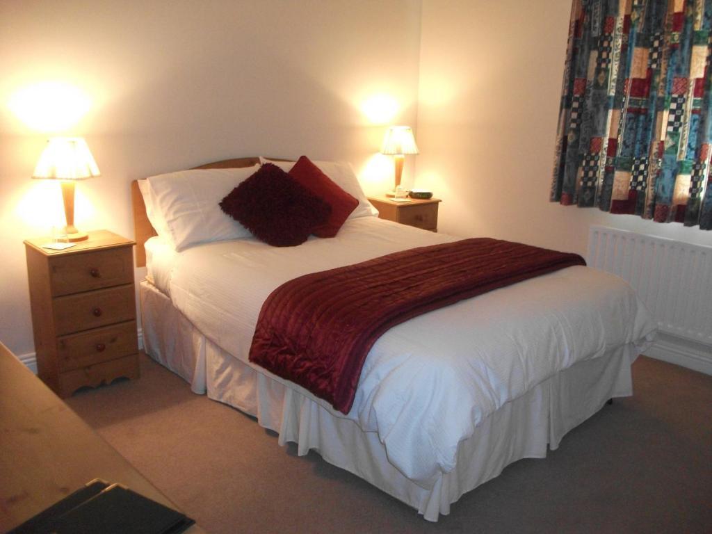 Rocksberry Bed & Breakfast Castlebar Esterno foto