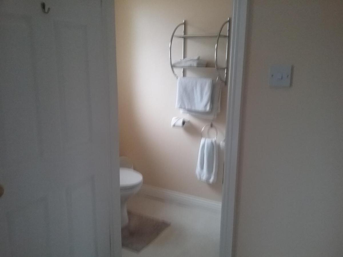 Rocksberry Bed & Breakfast Castlebar Esterno foto