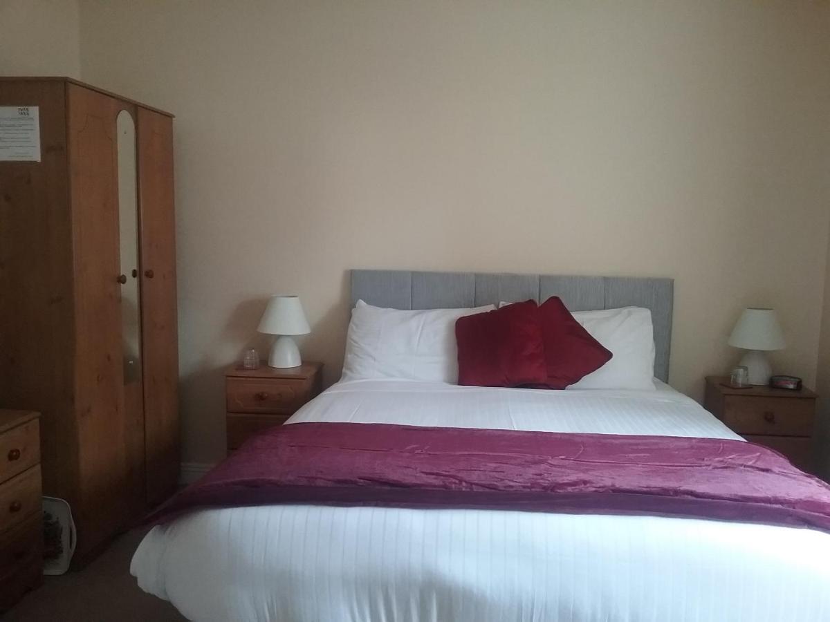 Rocksberry Bed & Breakfast Castlebar Esterno foto